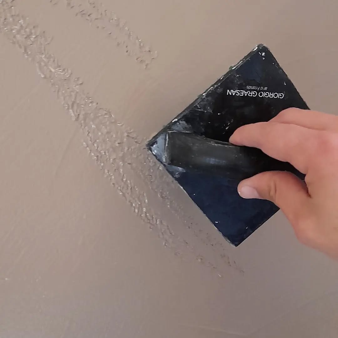 Decorazioni pareti a Pisa